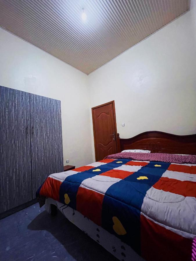 Zeo Airbnb - Cheap Apartment In キガリ エクステリア 写真