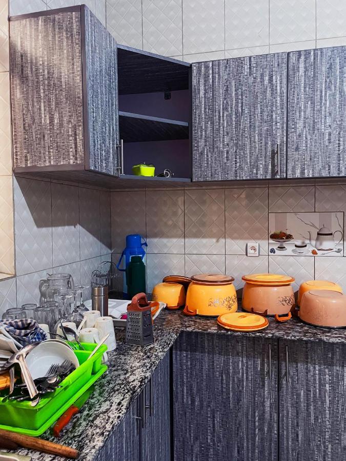 Zeo Airbnb - Cheap Apartment In キガリ エクステリア 写真